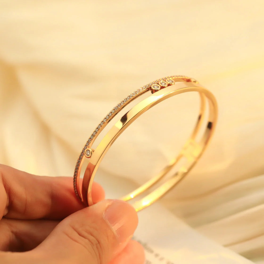 [Royal&Vicky]Move Romane Diamond Bangle Bracelet