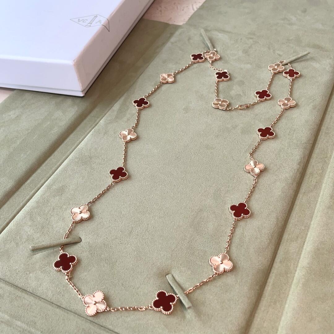 [Royal&Vicky]CLOVER 20 MOTIFS LASER CARNELIAN NECKLACE