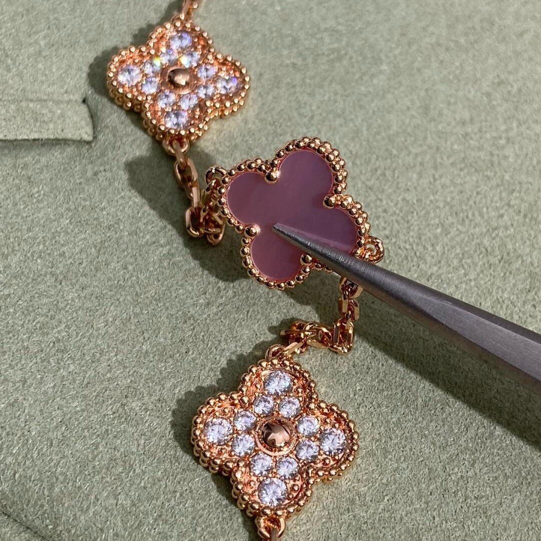 [Royal&Vicky]CLOVER 10 MOTIFS DIAMOND PINK MOP NECKLACE