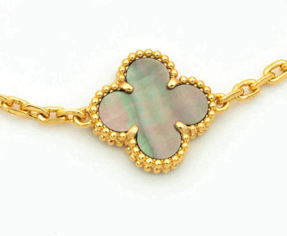 [Royal&Vicky]LUCKY CLOVER 5-MOTIF BRACELET - GREY MOTHER-OF-PEARL COLLECTION