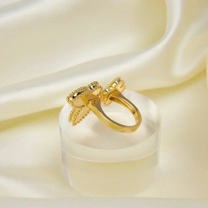 [Royal&Vicky]LUCKY BETWEEN THE FINGER RING