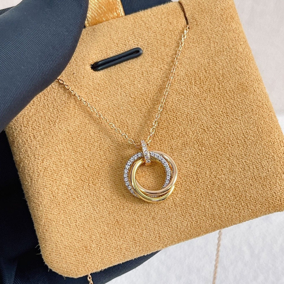 [Royal&Vicky]TRINITY NECKLACE SILVER GOLD PINK GOLD DIAMONDS