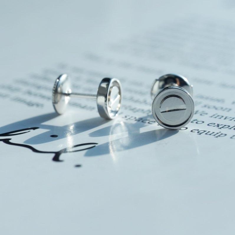 [Royal&Vicky]LOVE EARRINGS SILVER 10MM