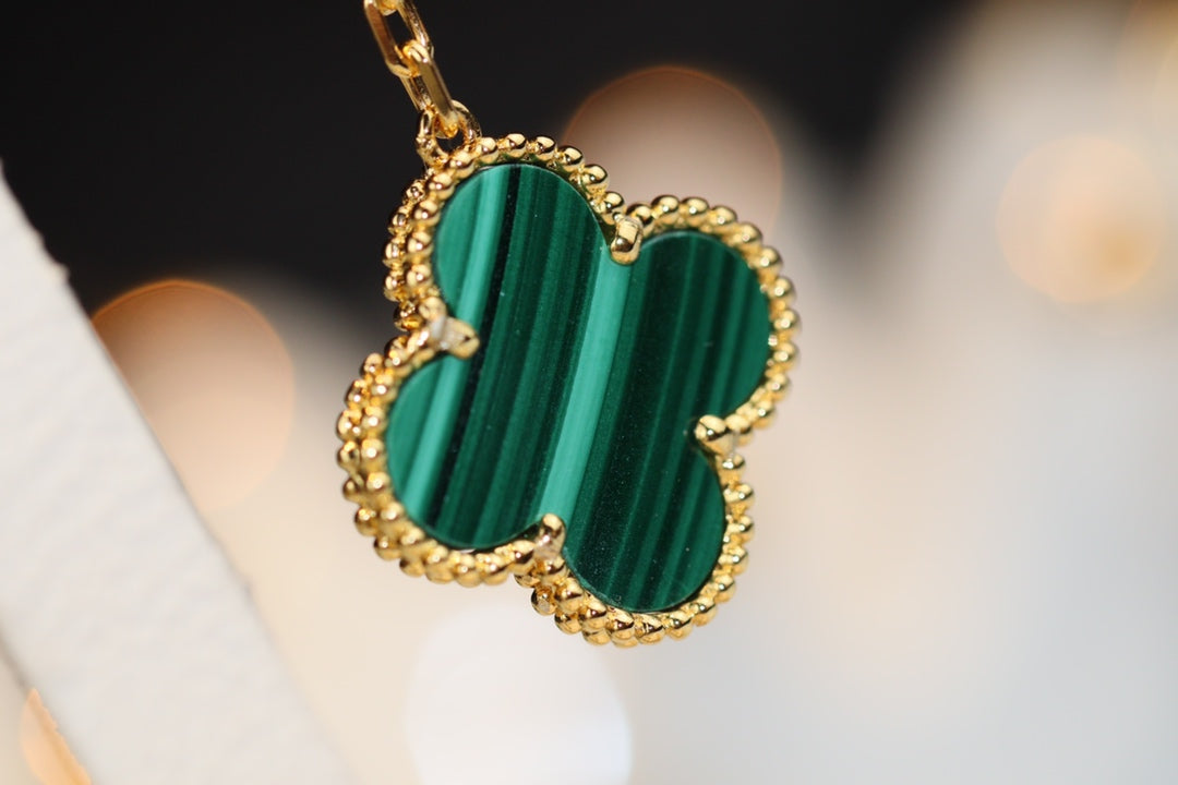 [Royal&Vicky]CLOVER EARRINGS GOLD MALACHITE DIAMOND 3 MOTIF