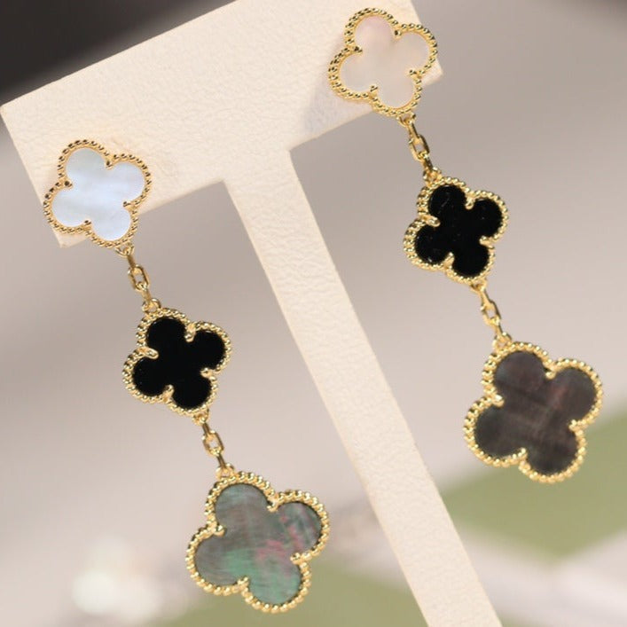 [Royal&Vicky]CLOVER EARRINGS GOLD ONYX MOP 3 MOTIF