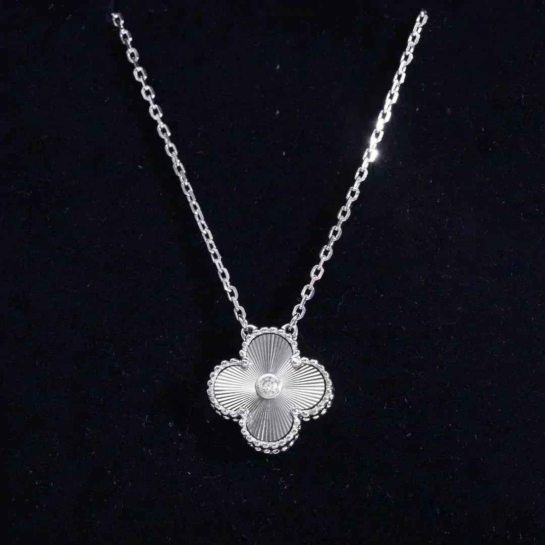 [Royal&Vicky]CLOVER  15MM DIAMOND LASER NECKLACE SILVER