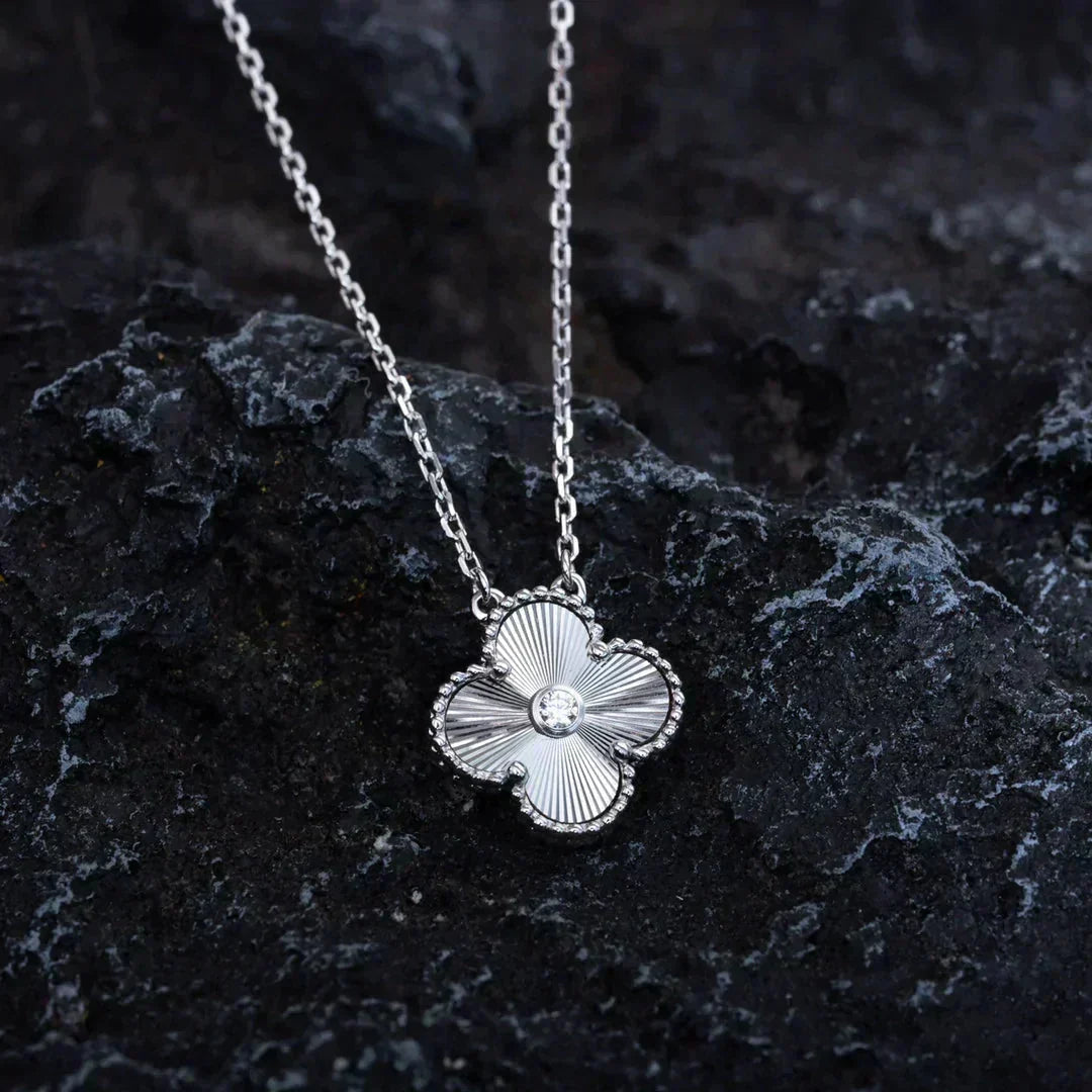 [Royal&Vicky]CLOVER  15MM DIAMOND LASER NECKLACE SILVER