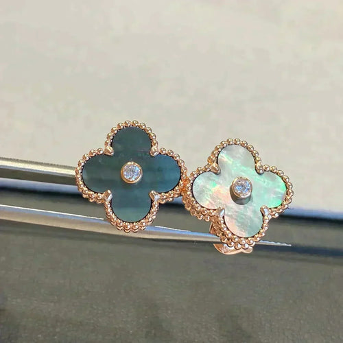 [Royal&Vicky]CLOVER MEDIUM 1 MOTIFS GRAY MOP  DIAMOND EARRINGS