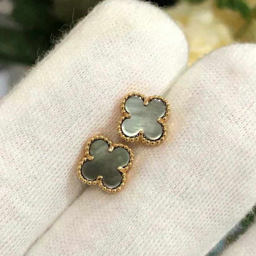 [Royal&Vicky]CLOVER MINI 9.5MM GRAY MOP EARRINGS