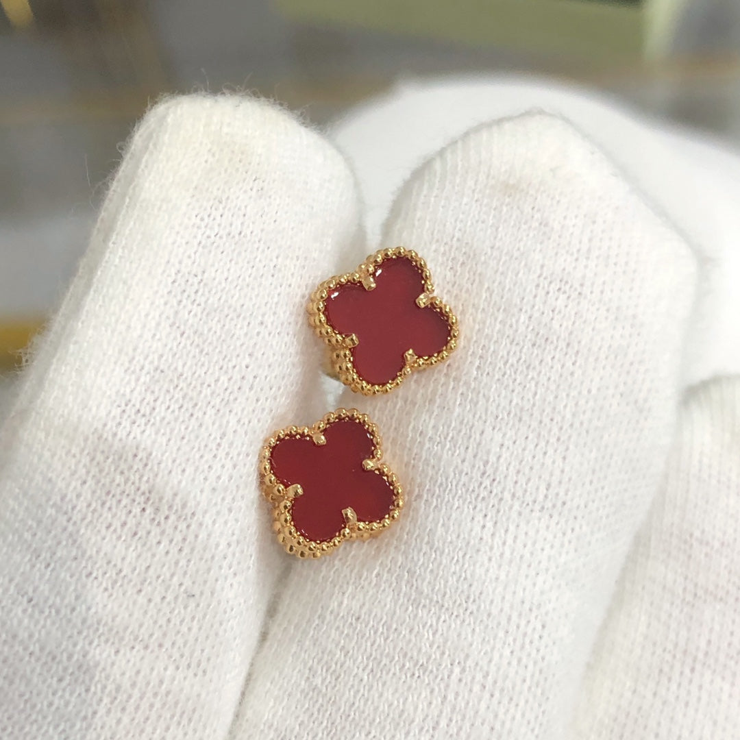 [Royal&Vicky]CLOVER MINI GOLD EARRINGS