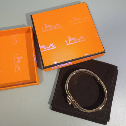 [Royal&Vicky]H CLOUD BLUE BRACELET