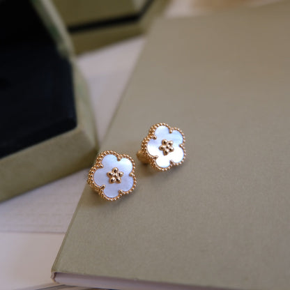 [Royal&Vicky]LUCKY PINK GOLD WHITE MOP EARRINGS