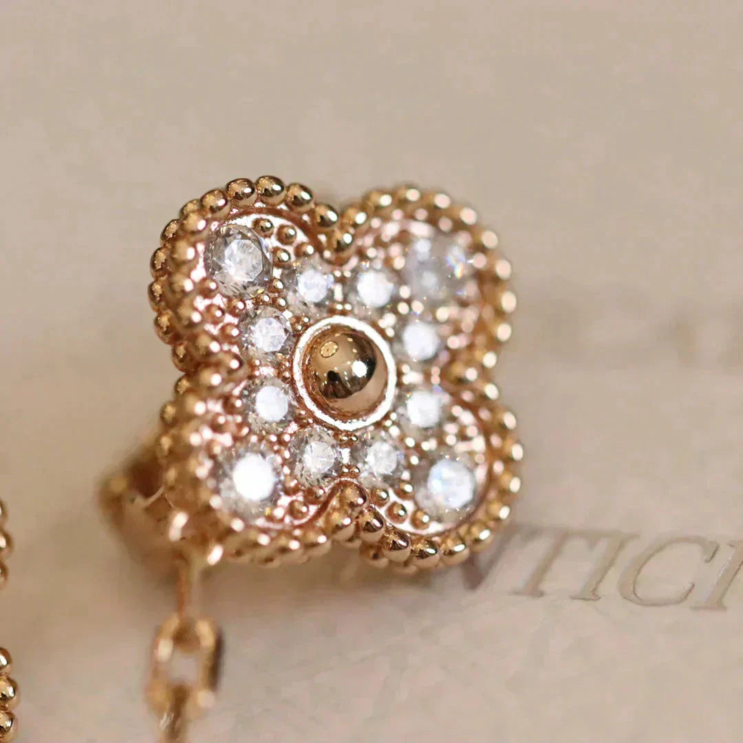 [Royal&Vicky]CLOVER MEDIUM 1 MOTIFS FUll DIAMOND EARRINGS