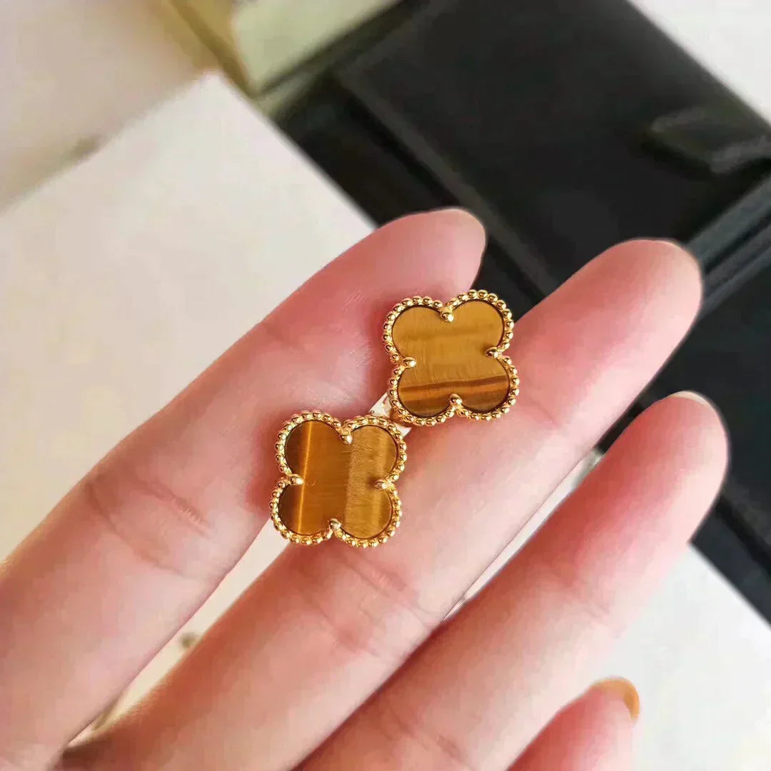 [Royal&Vicky]CLOVER MEDIUM 1 MOTIFS TIGER EYE EARRINGS