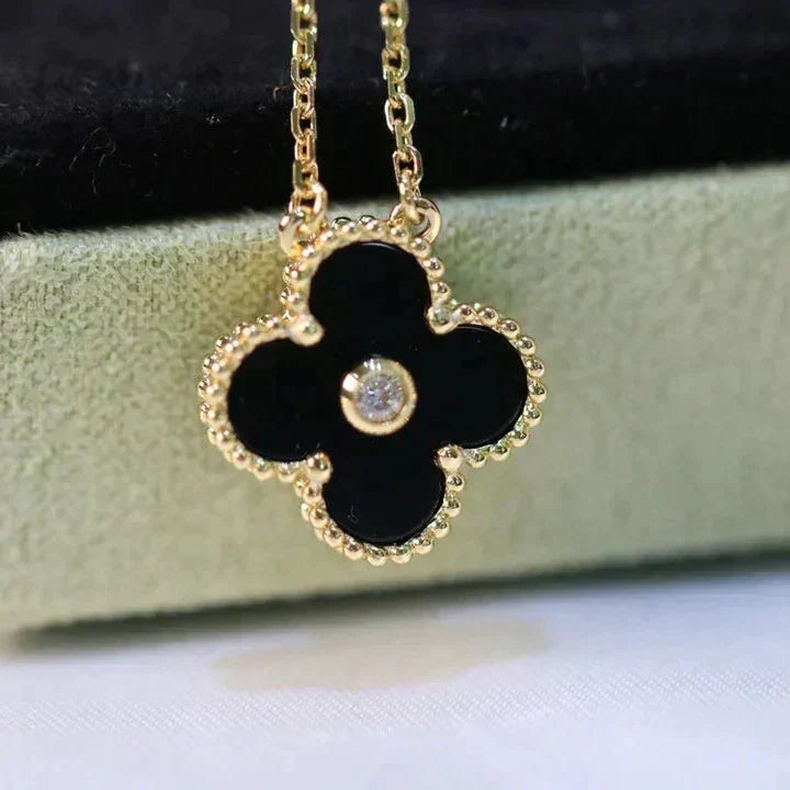 [Royal&Vicky]CLOVER 15MM DIAMOND ONYX NECKLACE