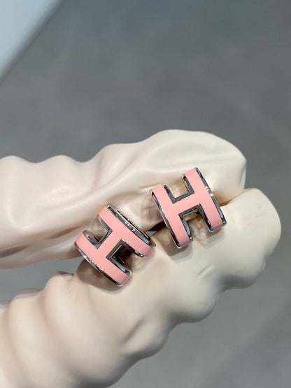 [Royal&Vicky]MINI POP H SILVER EARRINGS PINK