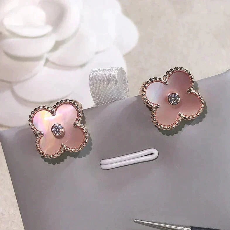 [Royal&Vicky]CLOVER MEDIUM 1 MOTIFS  PINK MOP DIAMOND EARRINGS