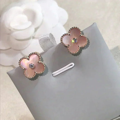 [Royal&Vicky]CLOVER MEDIUM 1 MOTIFS  PINK MOP DIAMOND EARRINGS