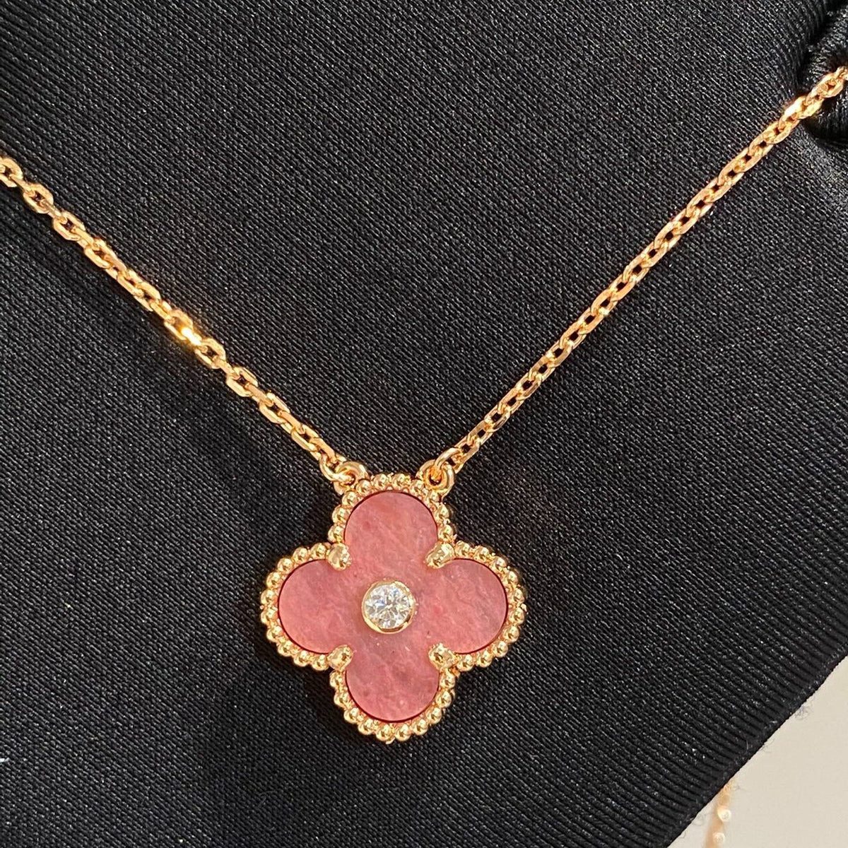 [Royal&Vicky]CLOVER 15MM DIAMOND RHODONITE NECKLACE