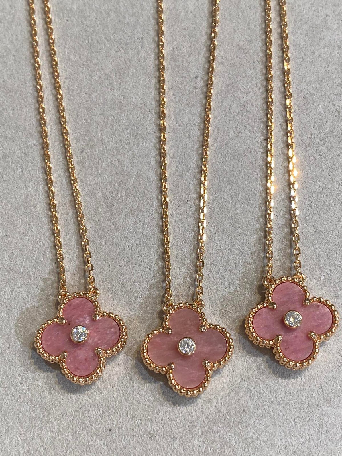 [Royal&Vicky]CLOVER 15MM DIAMOND RHODONITE NECKLACE