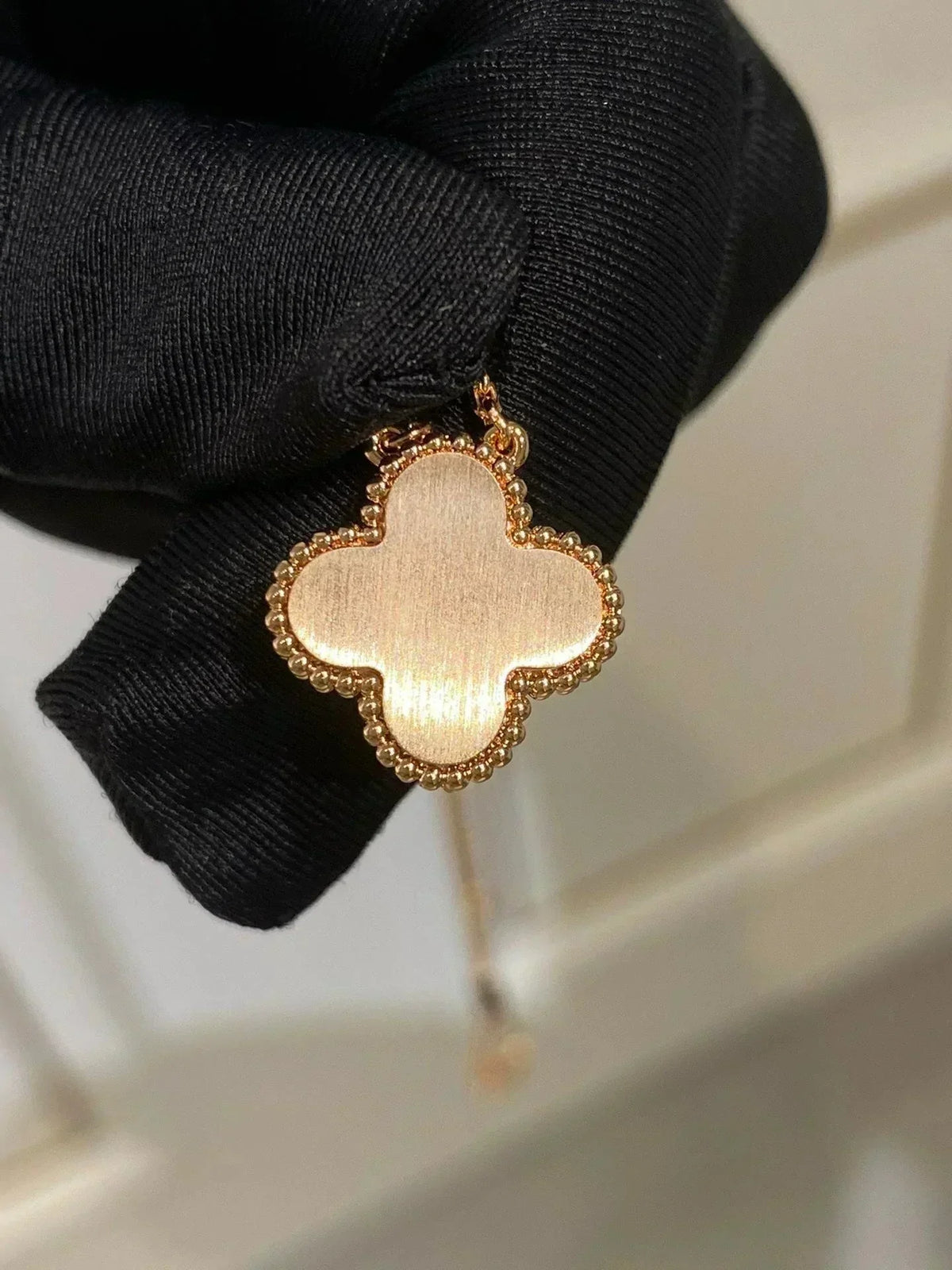 [Royal&Vicky]CLOVER 15MM DIAMOND RHODONITE NECKLACE