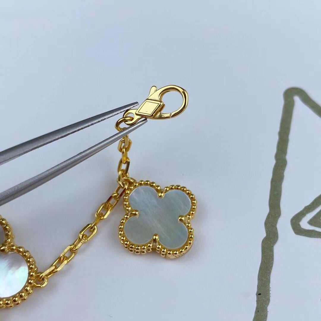 [Royal&Vicky]MAGIC CLOVER MOP GOLD BRACELET 5 MOTIFS