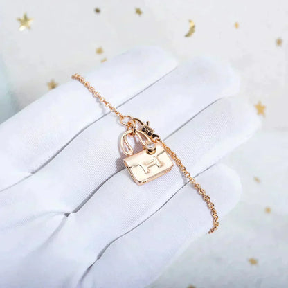 [Royal&Vicky]AMULETTE PEDANT ROSE GOLD NECKLACE