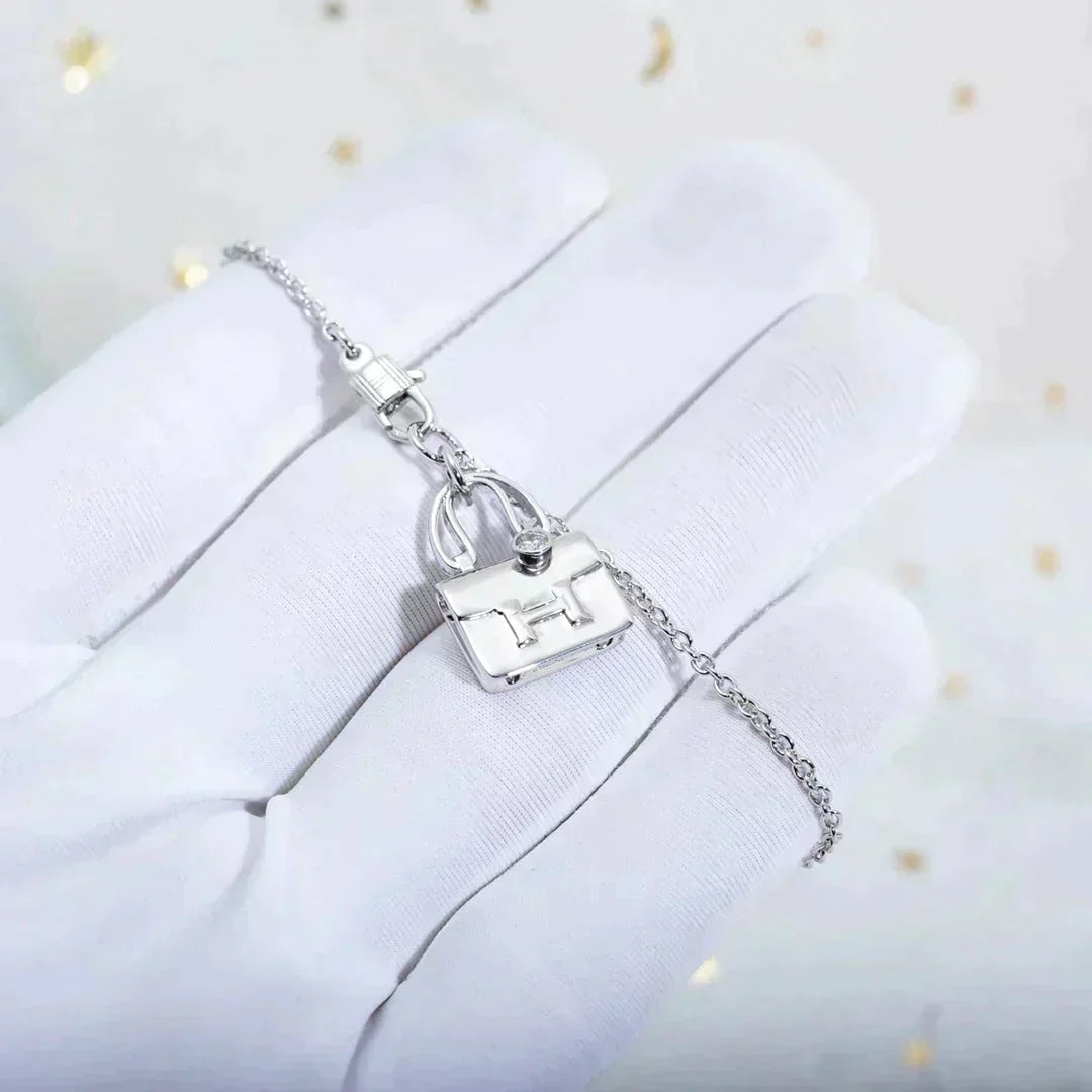 [Royal&Vicky]AMULETTE PEDANT SILVER NECKLACE