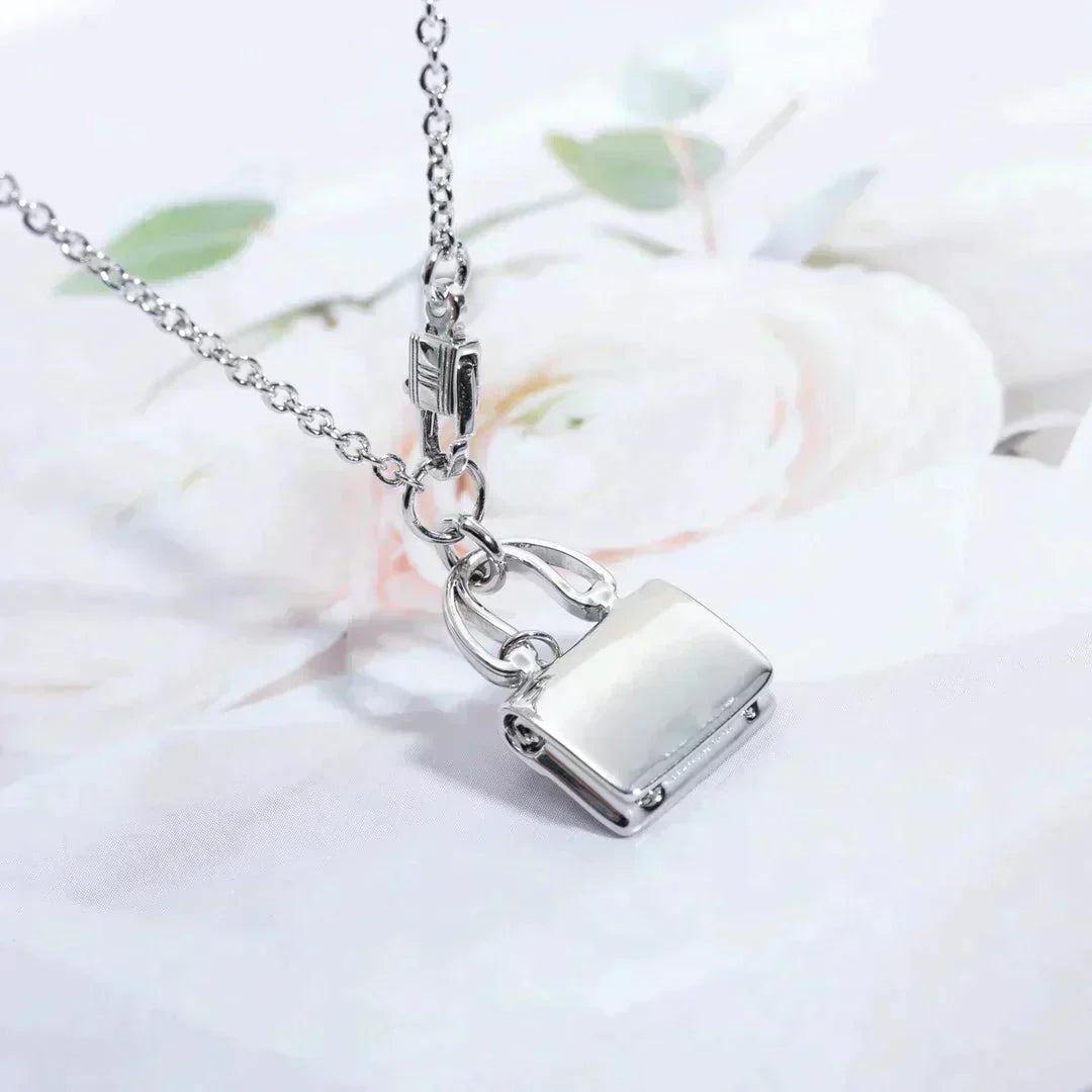 [Royal&Vicky]AMULETTE PEDANT SILVER NECKLACE