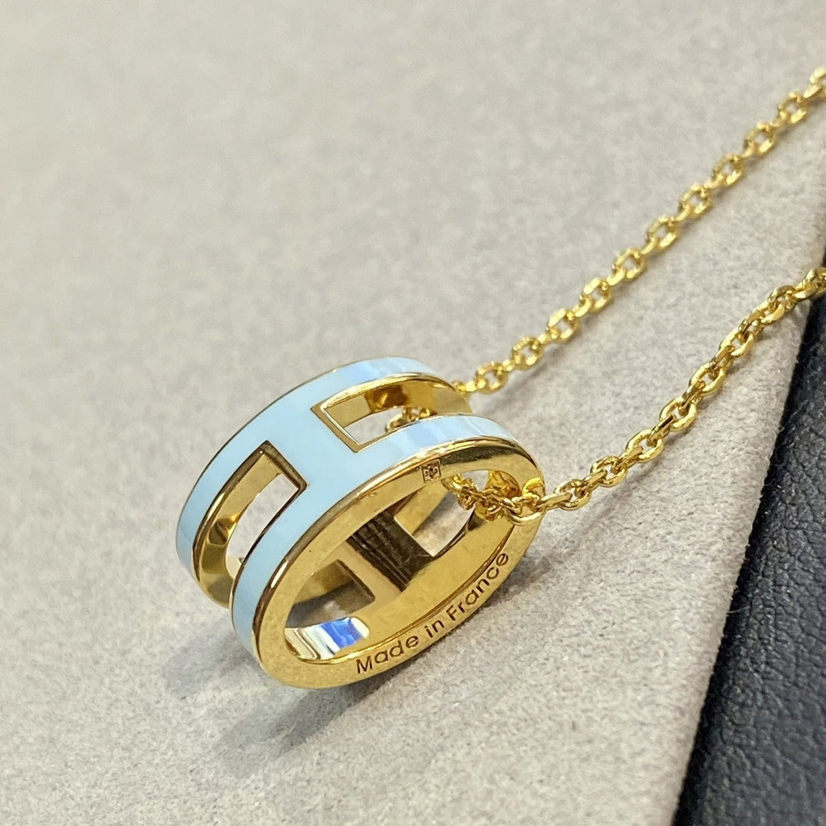 [Royal&Vicky]POP H LIGHT BLUE NECKLACE