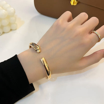 [Royal&Vicky]PANTHERE GOLD OPEN BRACELET