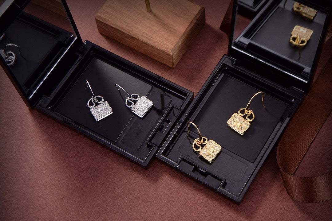 [Royal&Vicky]KELLY DIAMOND EARRINGS