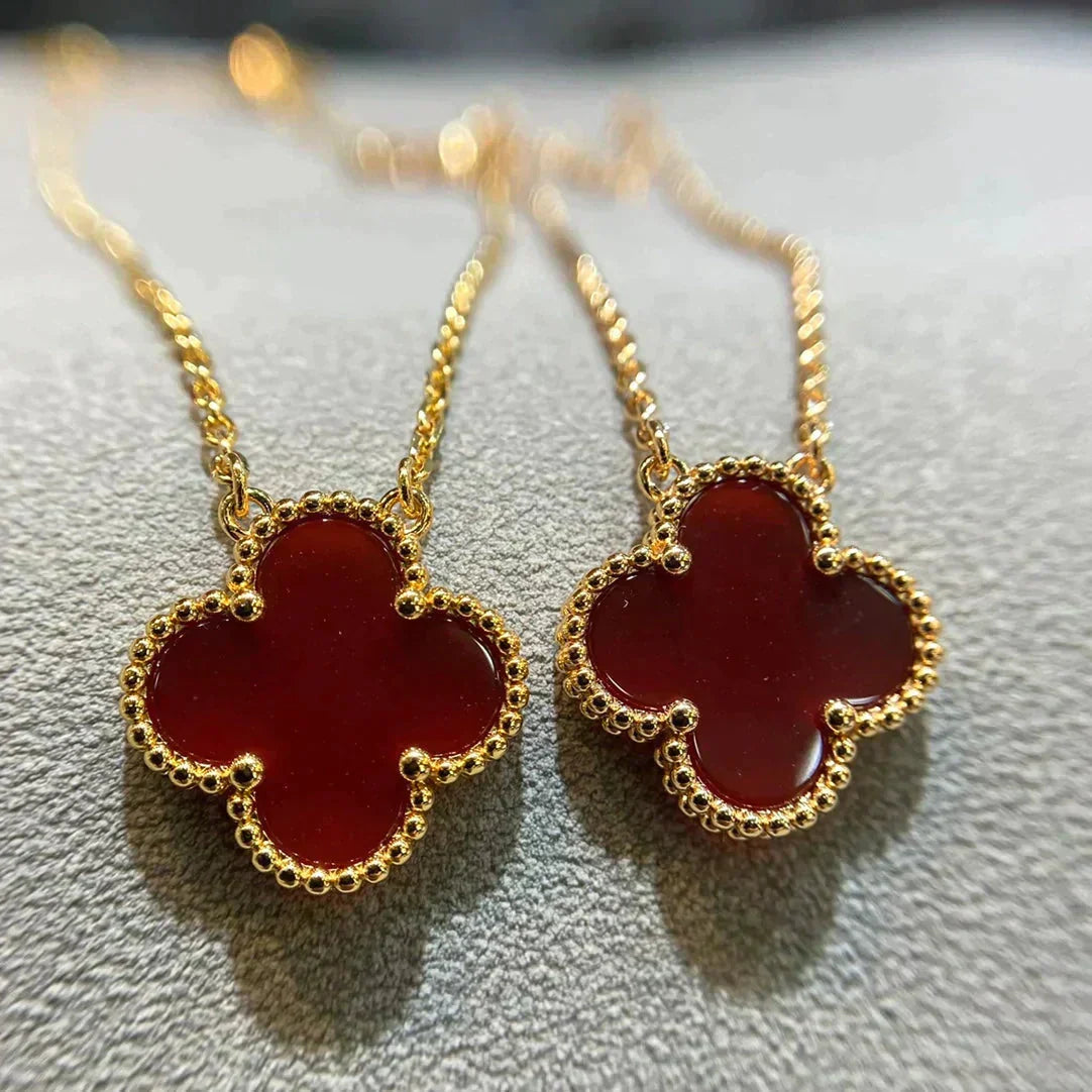 [Royal&Vicky]CLOVER 15MM CARNELIAN SINGLE FLOWER NECKLACE