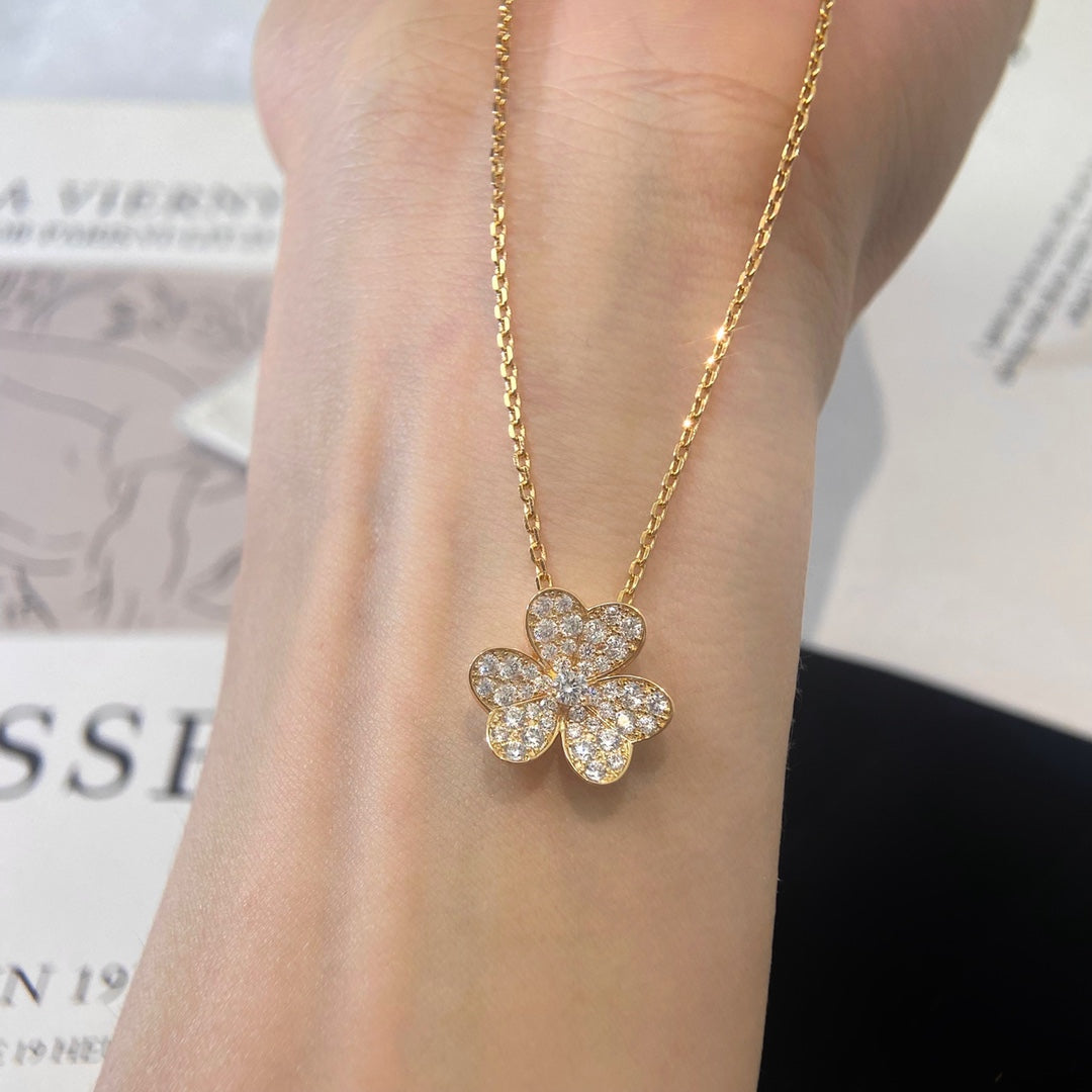 [Royal&Vicky]FLOWER DIAMOND NECKLACE