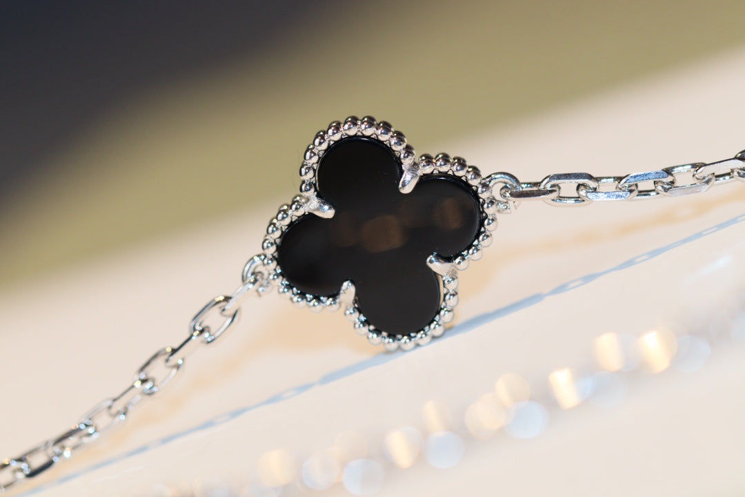 [Royal&Vicky]CLOVER 20 MOTIFS ONYX DIAMOND SILVER