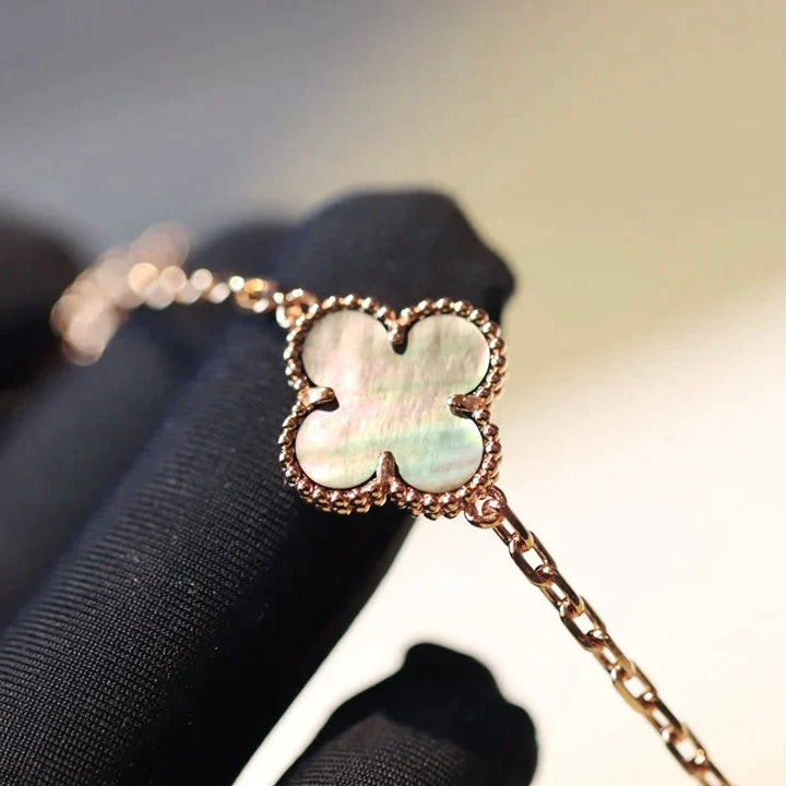 [Royal&Vicky]CLOVER 20 MOTIFS DARK MOP DIAMOND  NECKLACE