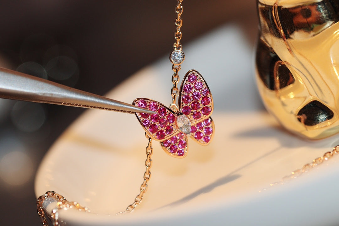 [Royal&Vicky]BUTTERFLY RED DIAMOND ROSE GOLD NECKLACE