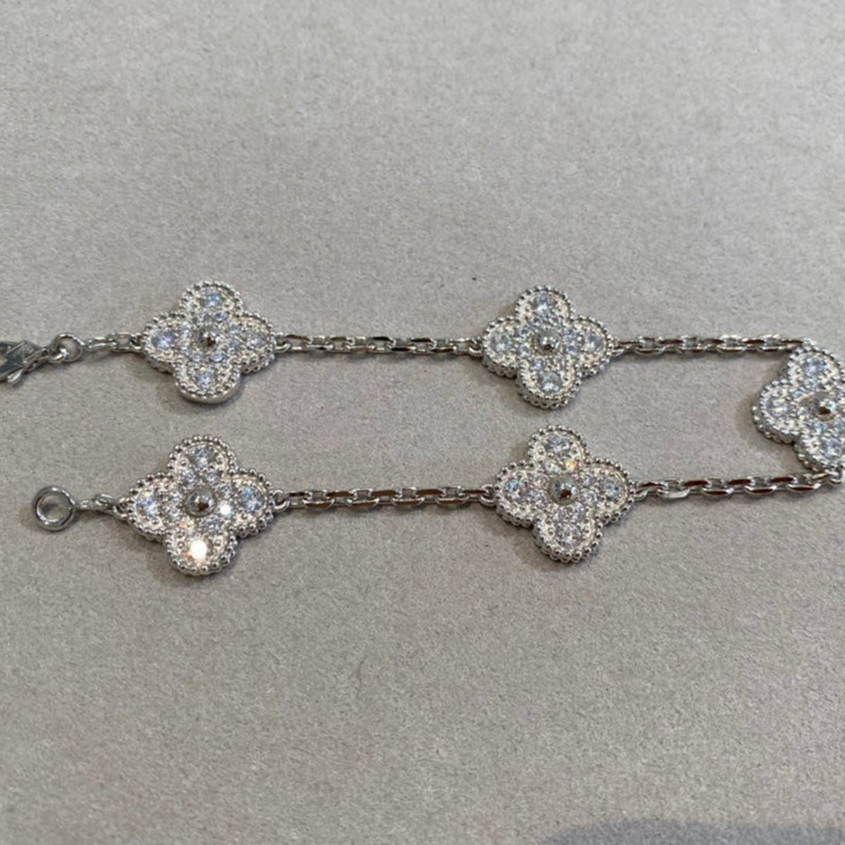 [Royal&Vicky]LUCKY CLOVER 5-MOTIF BRACELET - FULL-DIAMOND