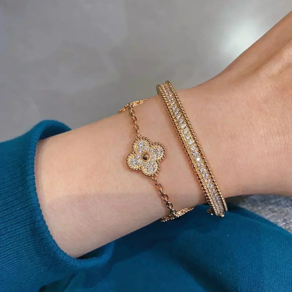 [Royal&Vicky]LUCKY CLOVER 5-MOTIF BRACELET - FULL-DIAMOND