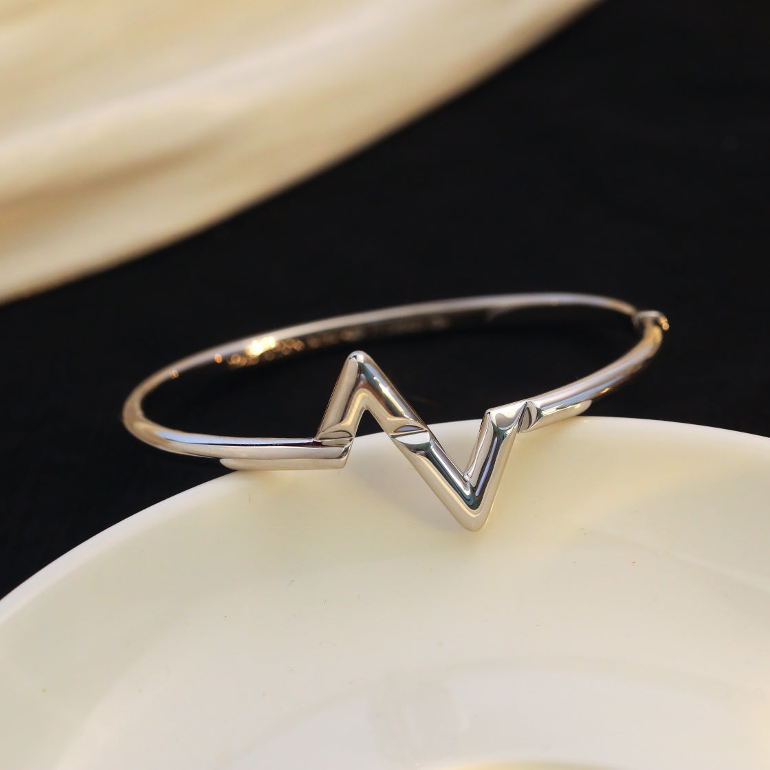 [Royal&Vicky]VOLTE UPSITE DOWN BRACELET
