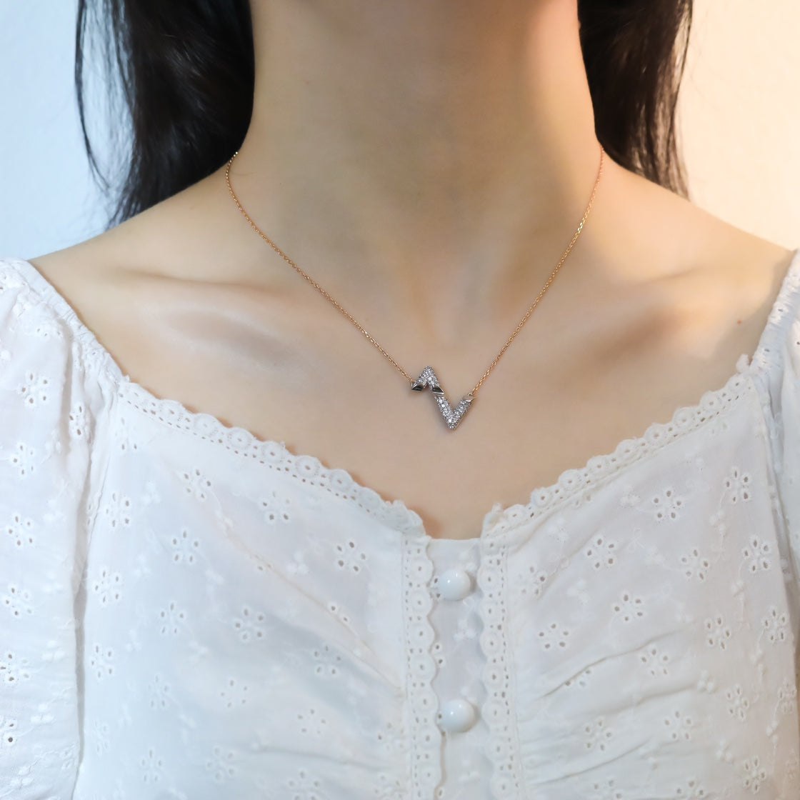 [Royal&Vicky]VOLT SILVER DIAMOND PEDANT NECKLACE