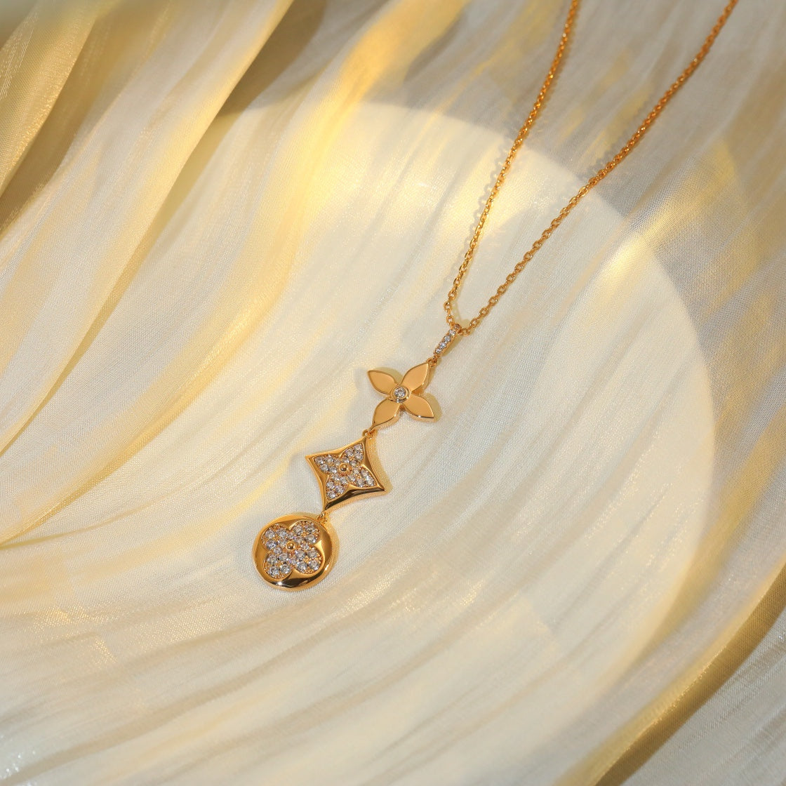 [Royal&Vicky]STAR AND SUN DIAMOND PINK GOLD NECKLACE