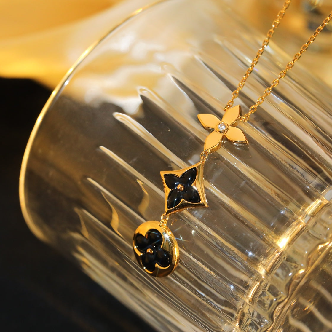 [Royal&Vicky]STAR AND SUN ONYX PINK GOLD NECKLACE