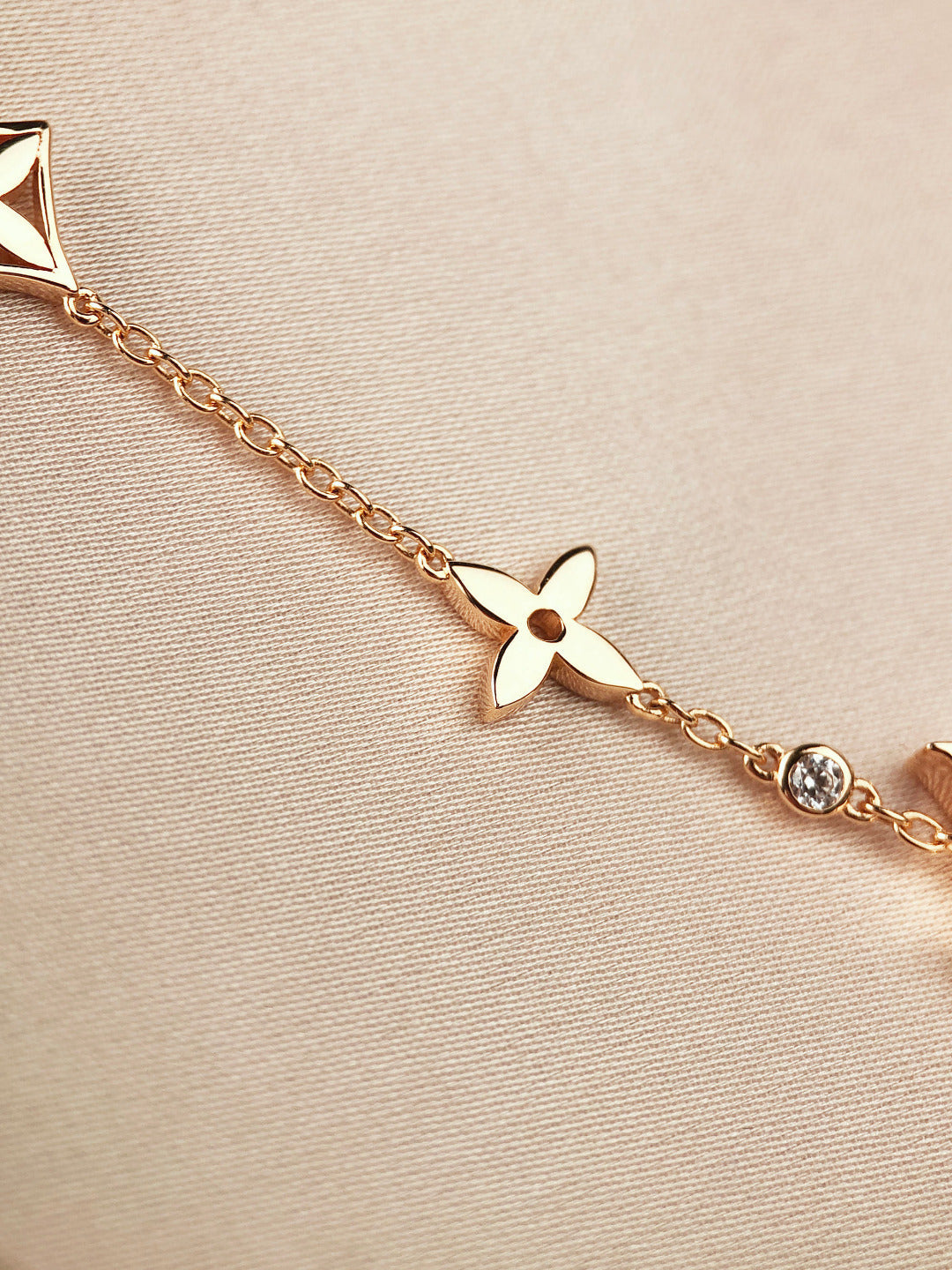 [Royal&Vicky]STAR AND SUN 7 MOTIFS GOLD BRACELET