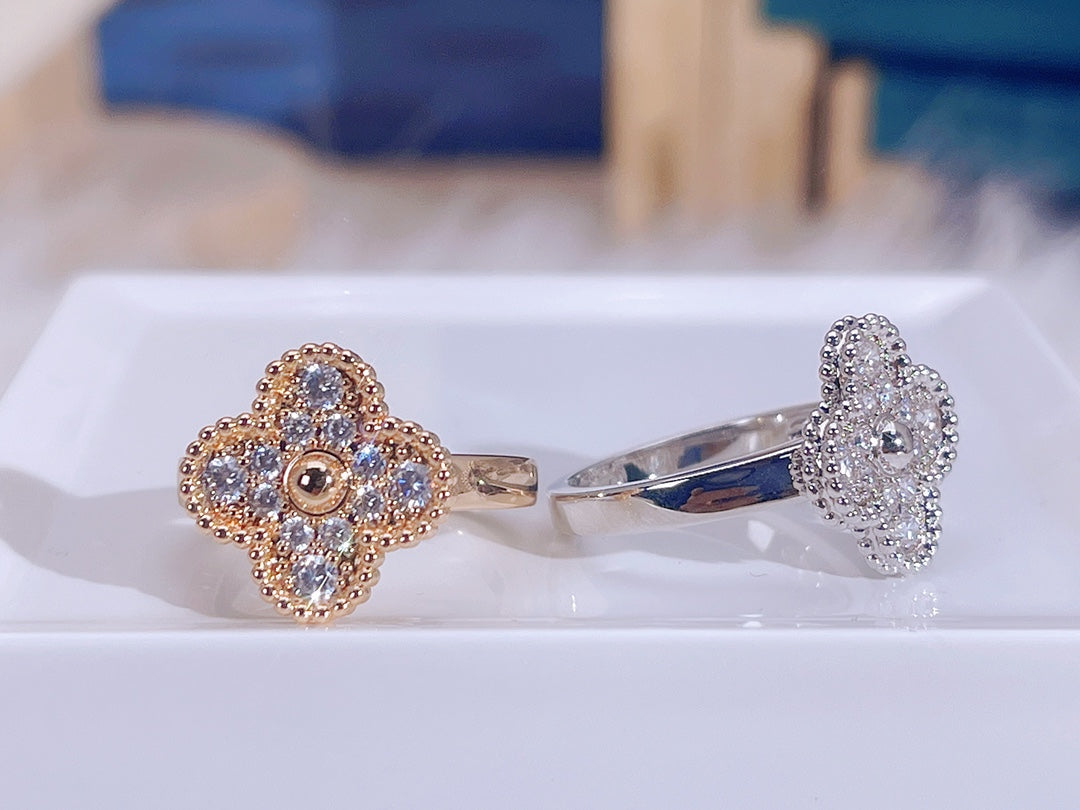 [Royal&Vicky]CLOVER DIAMOND RING