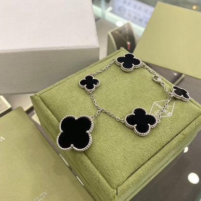 [Royal&Vicky]CLOVER 5 MOTIFS SIVLER ONYX BRACELET