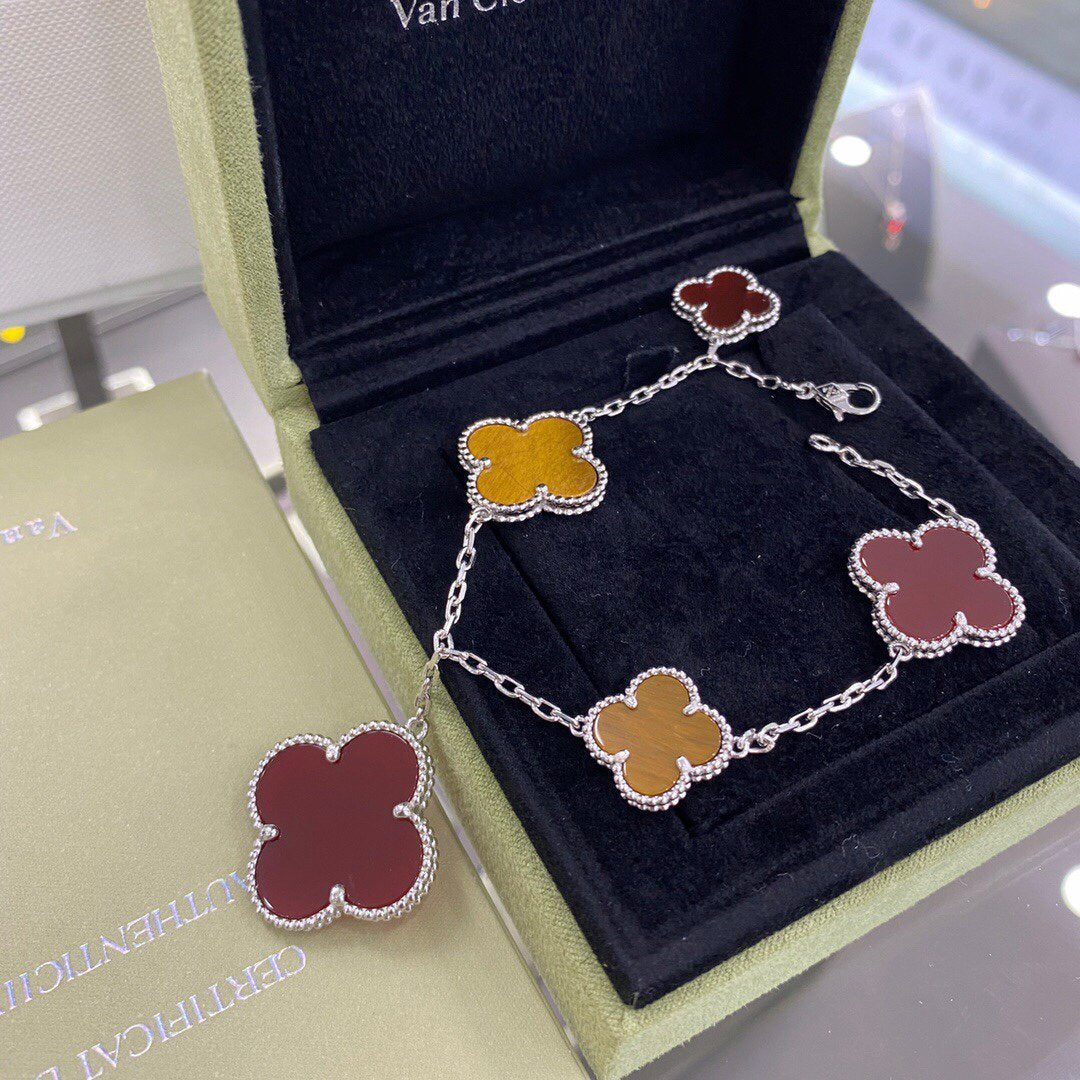 [Royal&Vicky]CLOVER 5 MOTIFS SIVLER CARNELIAN TIGER EYE BRACELET