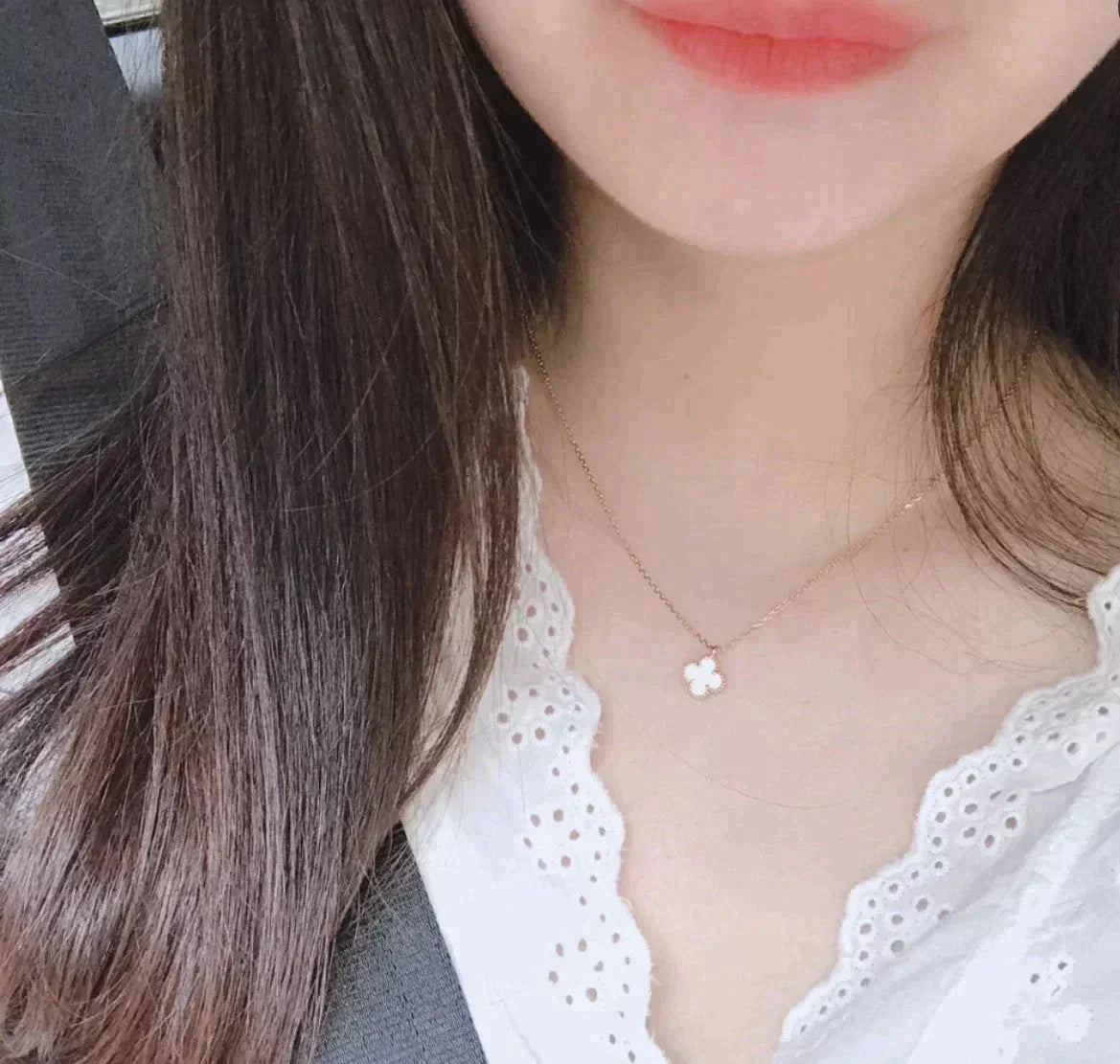 [Royal&Vicky]CLOVER MINI 9.5MM WHITE MOTHER-OF-PEARL NECKLACE