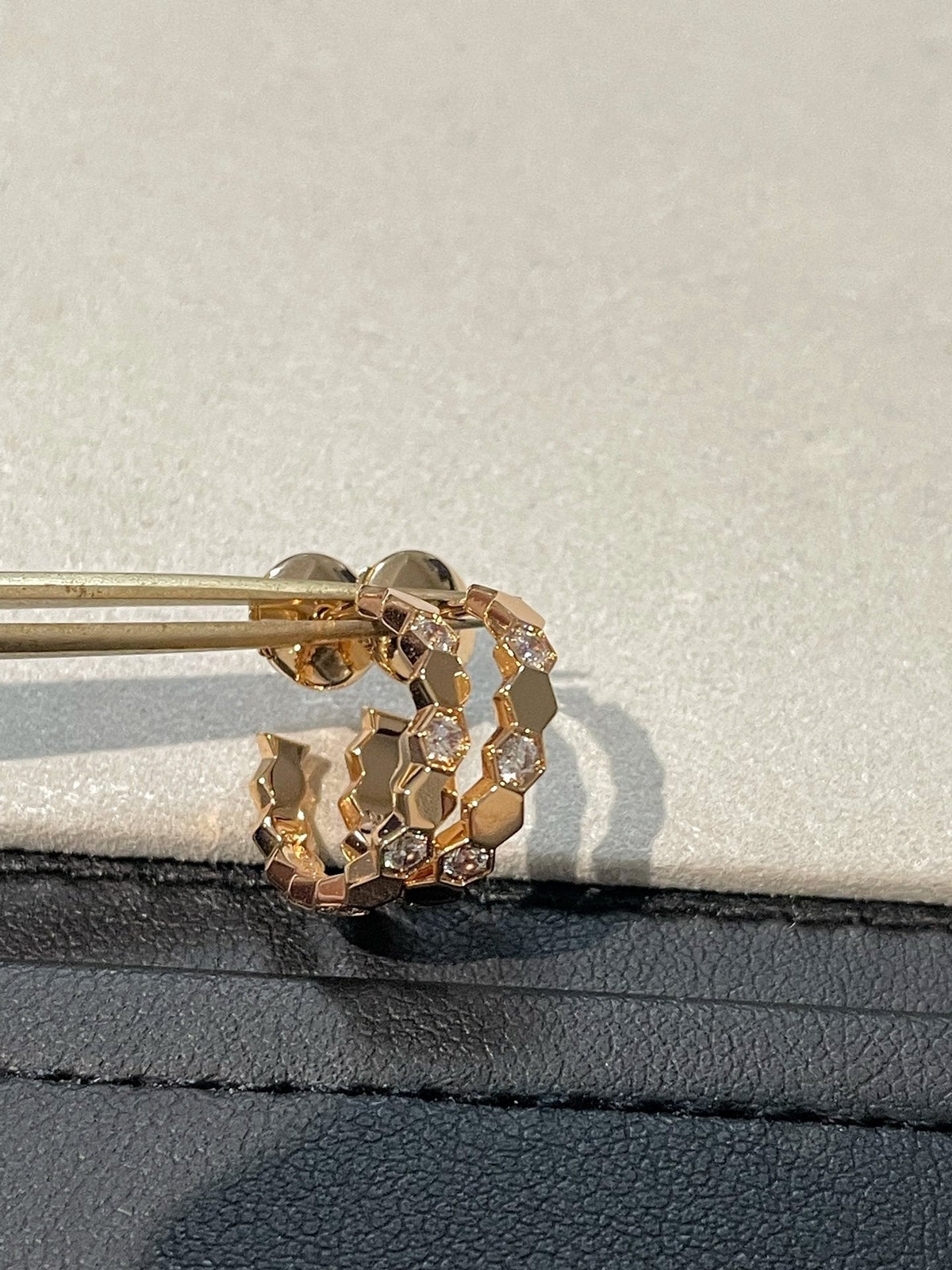[Royal&Vicky]Hollow Design Four-Leaf Clover Flower Shape Earrings