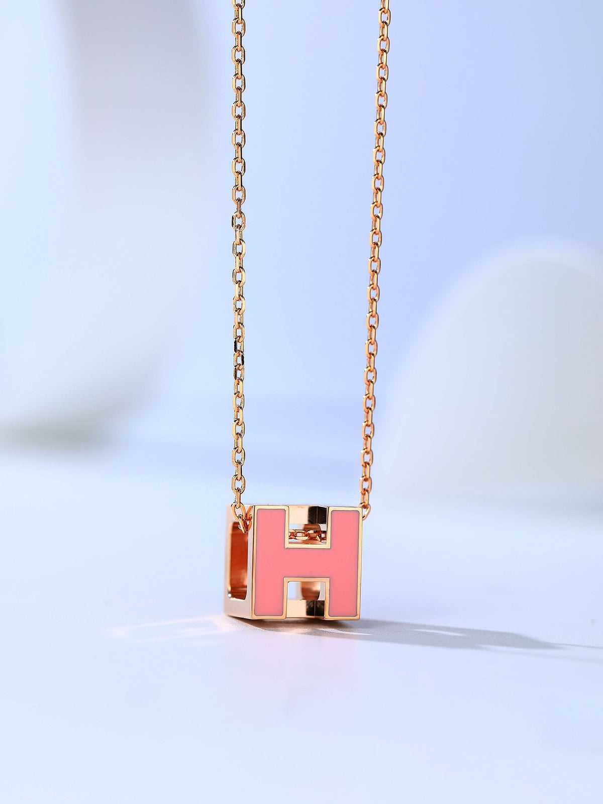 [Royal&Vicky]H CAGE PINK GOLD NECKLACE